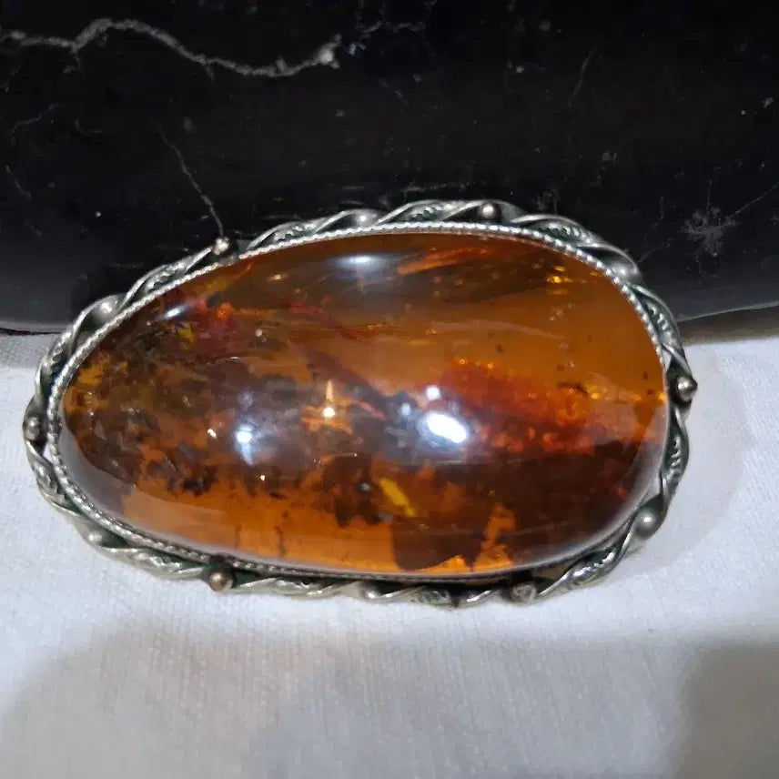 [BUNJANG] Original Amber Sodalite Brooch / 오리지널 호박  은 세공브로치