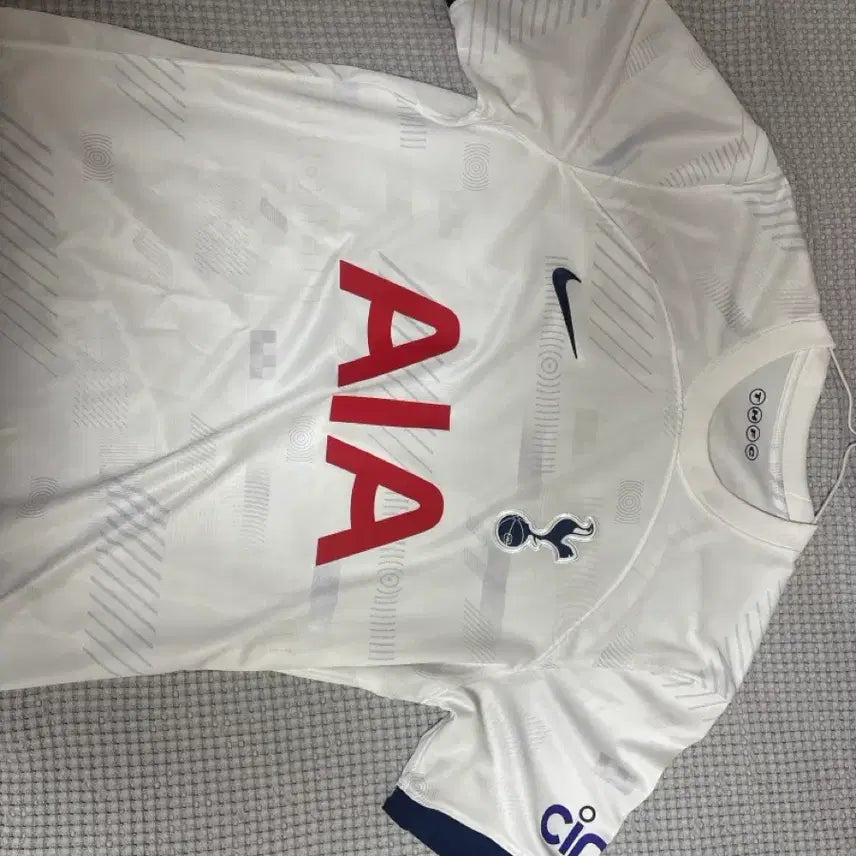 [BUNJANG] Tottenham Hotspur 23/24 Son Heung-min Jersey - Large / 토트넘 23/24 손흥민 유니폼 L