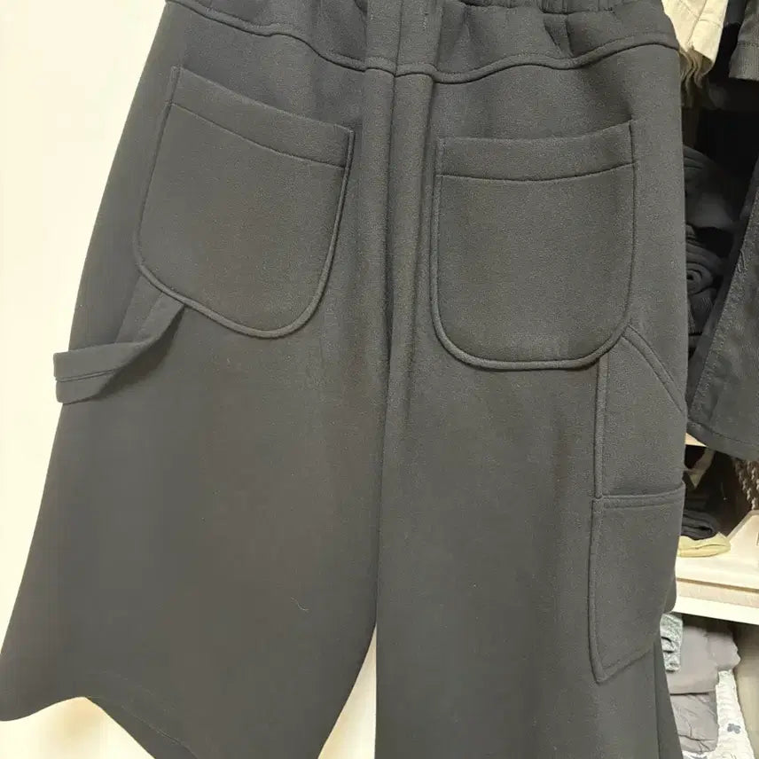 [BUNJANG] MJD x Coin Seoul Wide Carpenter Bermuda Pants Black / MJD x 코인서울 와이드 카펜터 버뮤다 팬츠 블랙