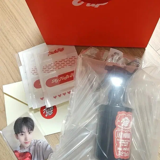 [BUNJANG] Kickflip Band-Aid Showcase Photocard Set &amp; Room Spray Bundle / 킥플립 밴드에이드 쇼케이스 역조공 반창고 포카 세트 룸스프레이 일괄 양도