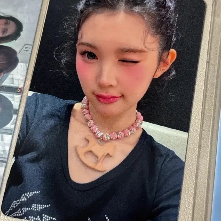 [BUNJANG] Aina Singapore K-Pop Nara POB Photocard Set (Smini Included) / (스미니포함) 하투하 에이나 싱가폴 케이팝 나라 미공포 특전 포커스 앨범