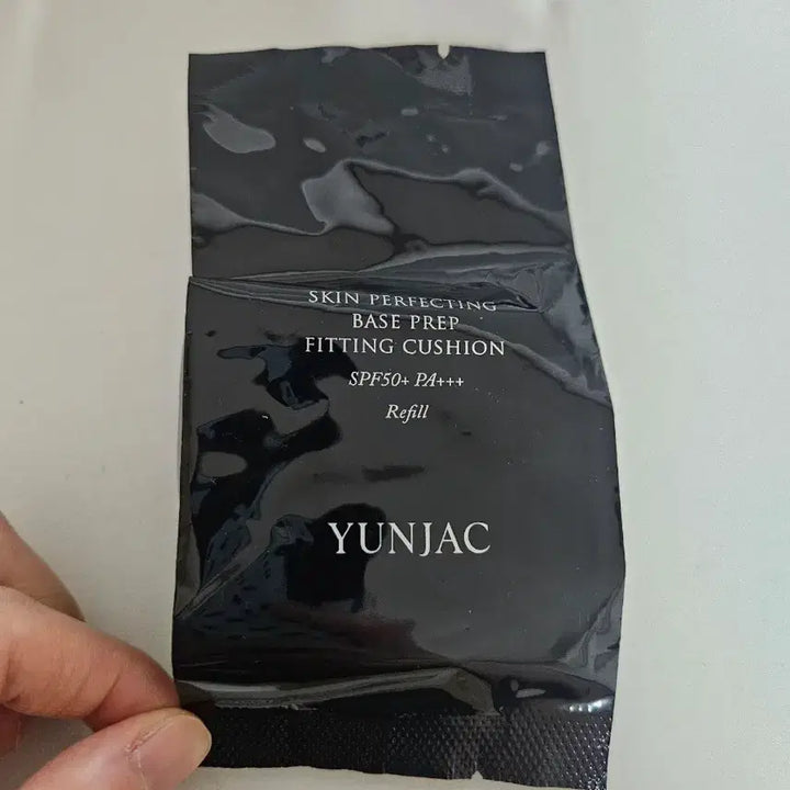 [BUNJANG] YUNJAC Skin Perfecting Fitting Cushion Refill SPF50+ PA+++ (Shade 17) / 연작 스킨 퍼펙팅 피팅 쿠션 리필 17호