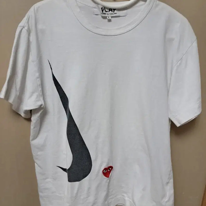 [SOLD OUT] 정품 한정판 꼼데가르송 플레이 나이키 콜라보 반팔티  L(95~100)