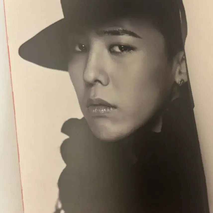 [BUNJANG] BIGBANG YG FAMILY 15th Anniversary Photobook / 빅뱅 YG 패밀리 15주년 포토북