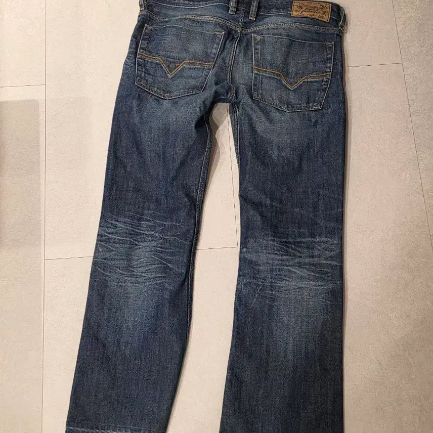 [BUNJANG] Diesel JATINI Jeans (W32, L30) / 디젤 자티니 (W32, L30)