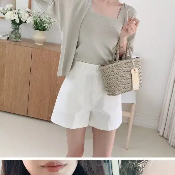 [SOLD OUT] 도시그리고여자 베이지유 플레인스퀘어넥 나시 블랙