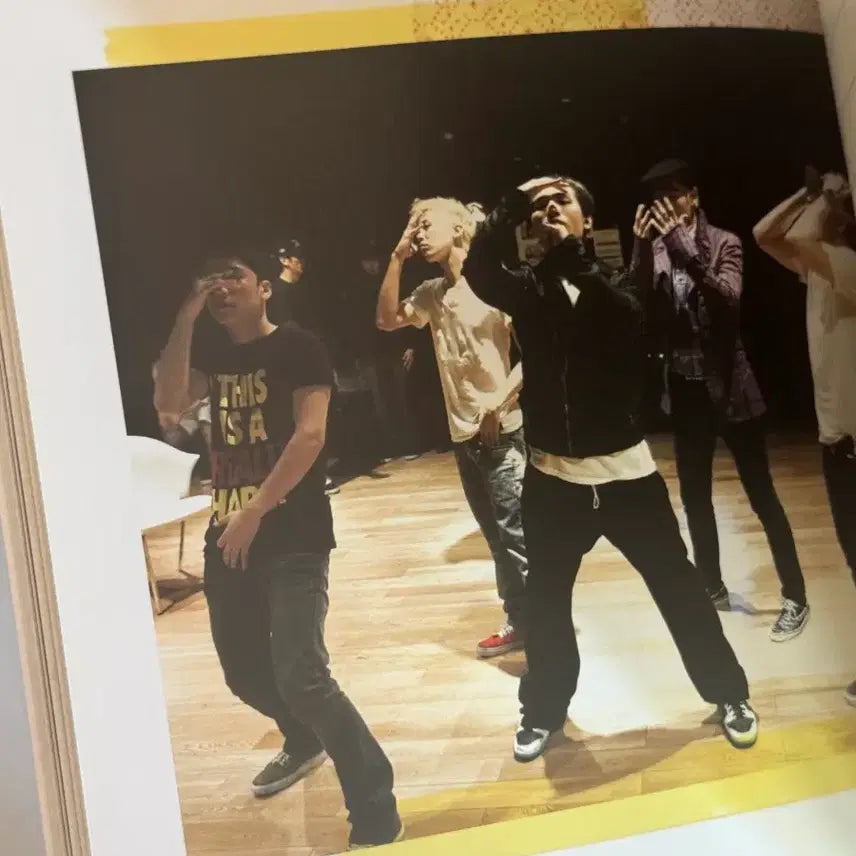 [BUNJANG] BIGBANG 2011 BIGSHOW Making DVD Photobook / 빅뱅 2011 빅쇼 메이킹 dvd 포토북