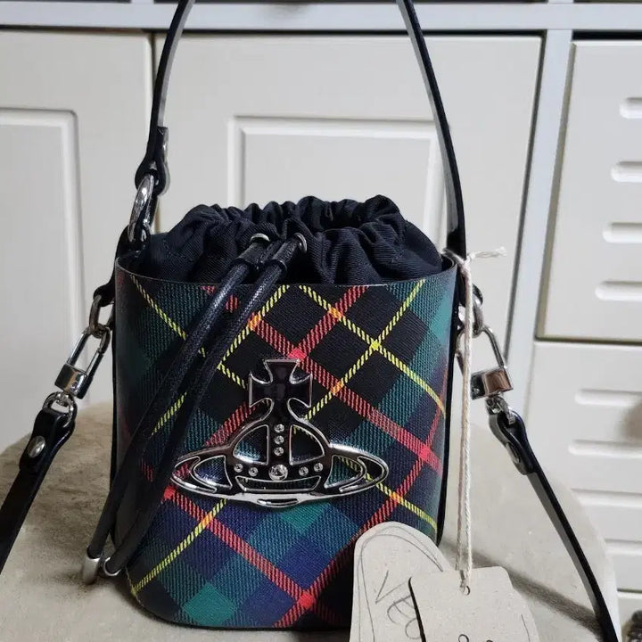 [BUNJANG] Vivienne Westwood Betty Check Mini Bucket Bag / 정품/비비안웨스트우드 베티체크 미니 버킷백