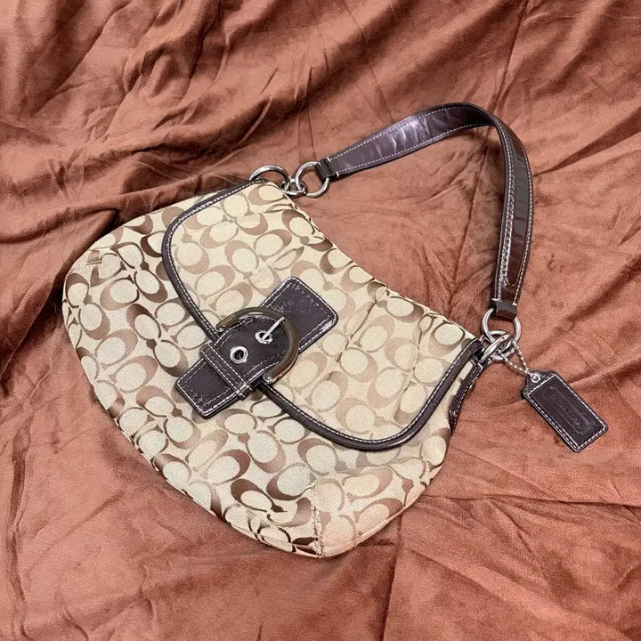 [BUNJANG] Coach Signature Shoulder Bag Beige Brown / 인기템) Coach 코치 시그니처 숄더백 베이지초코