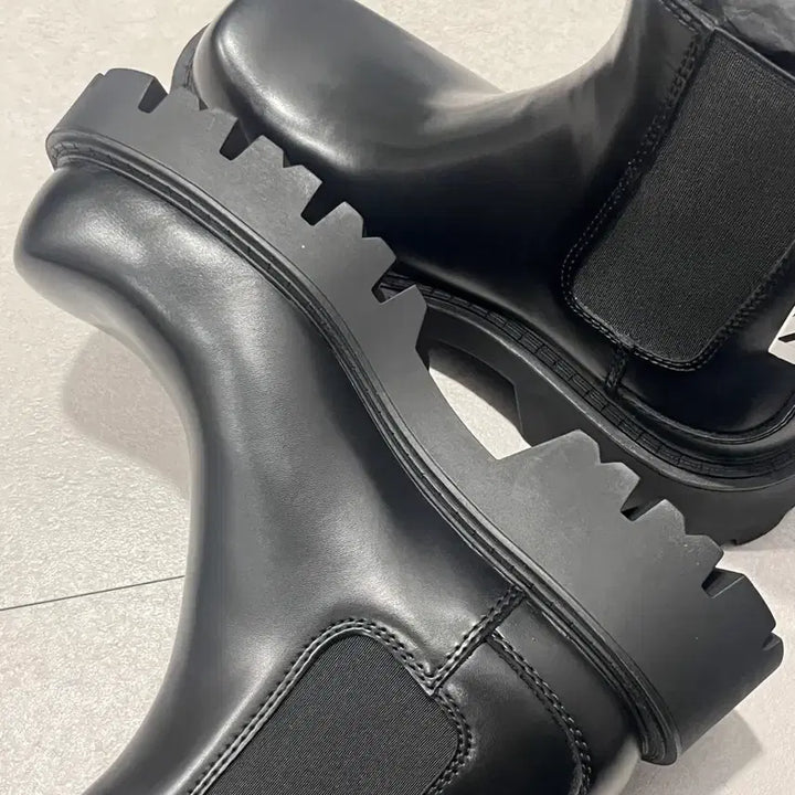 [BUNJANG] Zara Chelsea Boots Size 265 / 자라 첼시부츠 265