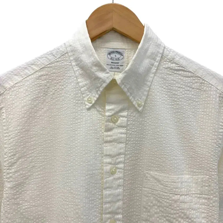 [BUNJANG] Brooks Brothers Seersucker Pocket Short Sleeve Shirt White (S) / 브룩스브라더스 시어서커 포켓 반팔 셔츠 화이트(S/국내95)