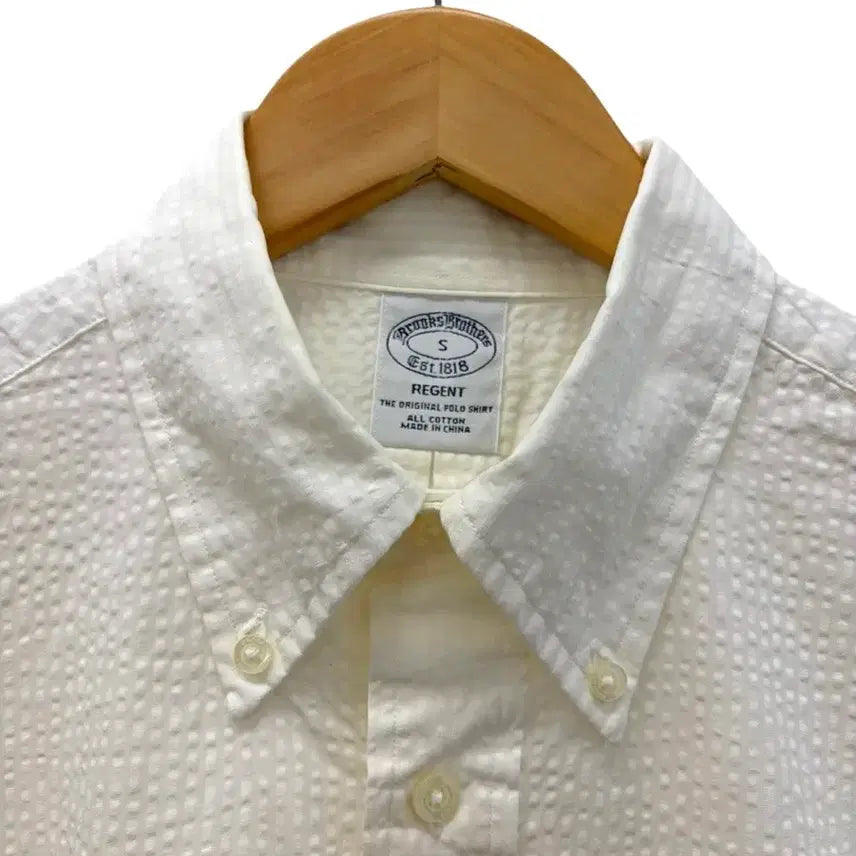 [BUNJANG] Brooks Brothers Seersucker Pocket Short Sleeve Shirt White (S) / 브룩스브라더스 시어서커 포켓 반팔 셔츠 화이트(S/국내95)