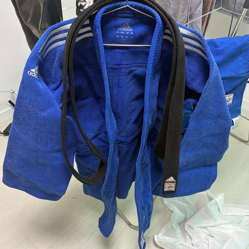 [SOLD OUT] 아디다스 선수용 유도복 청색 170 상의 하의 세트 (띠 포함)