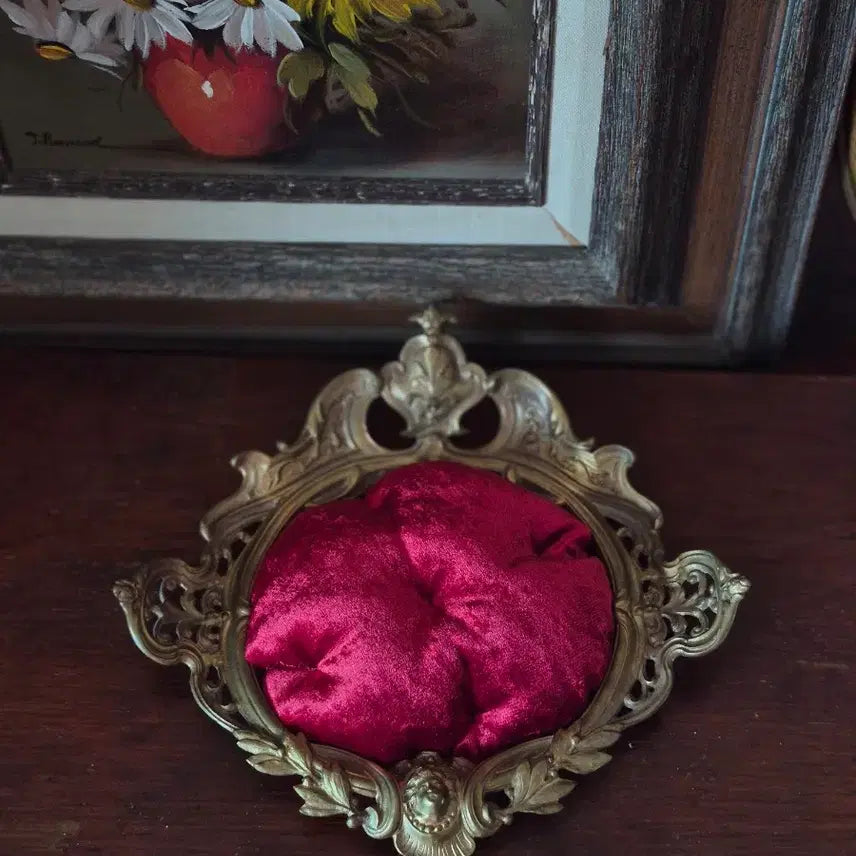 [BUNJANG] French Antique Object with Velvet and Brass Frame / 프랑스 앤틱 오브제