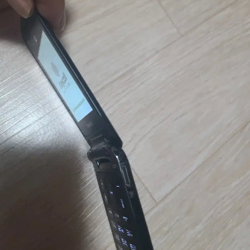[BUNJANG] Samsung Anycall Minimal Folder Phone Black / 삼성 Anycall 미니멀 폴더폰 블랙