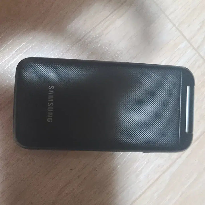 [BUNJANG] Samsung Anycall Minimal Folder Phone Black / 삼성 Anycall 미니멀 폴더폰 블랙