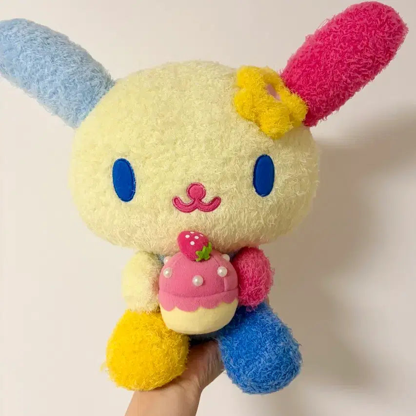 [BUNJANG] Sanrio Classic Usahana Strawberry Cake Plush / 산리오 고전 우사하나 딸기 케이크 인형