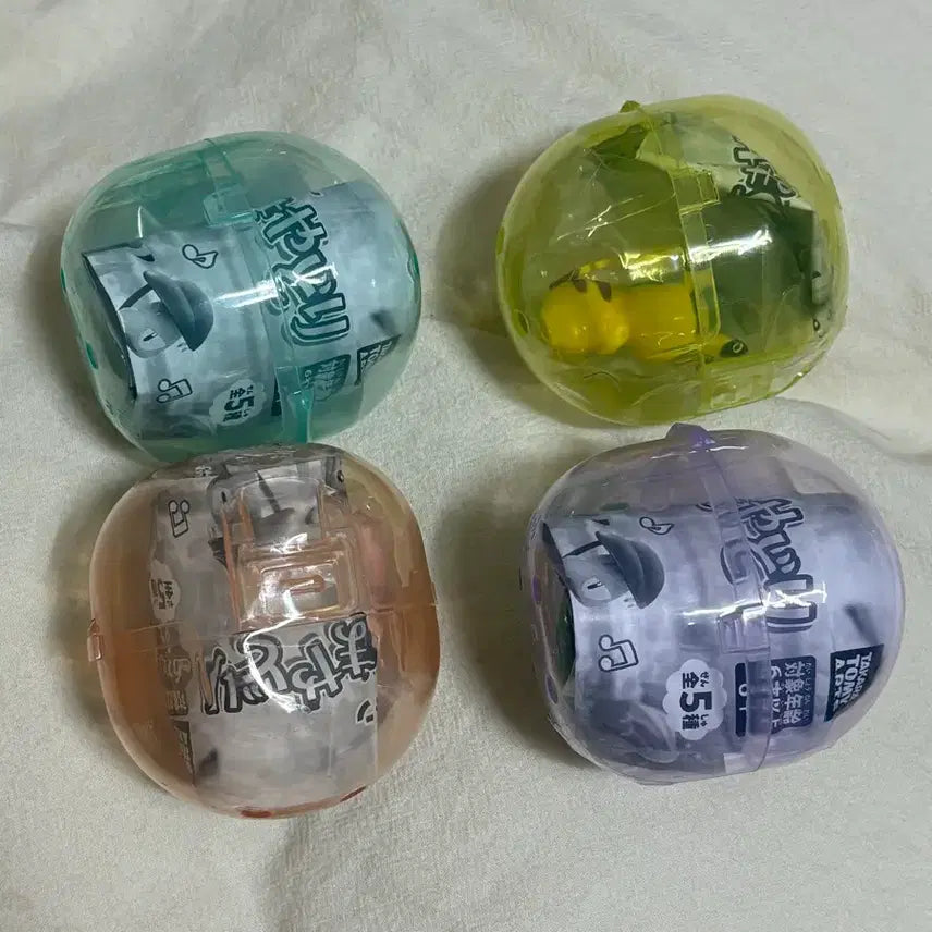 [BUNJANG] Pokemon "Catching the Rain" Gacha Figure Set (Sealed) / 포켓몬 보슬보슬 비 피하기 피규어 가챠 미개봉 4세트