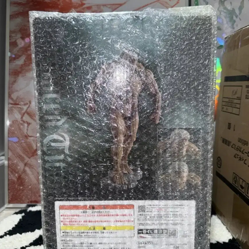 [BUNJANG] Attack on Titan Armored Titan A Prize Figure (Sealed) / [미개봉] 진격의 거인 갑옷거인 A상 피규어