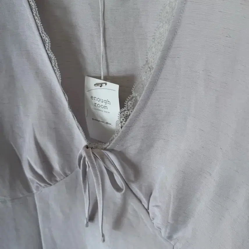 [BUNJANG] Lace Puff Short Sleeve Blouse / 레이스 퍼프 반팔 블라우스