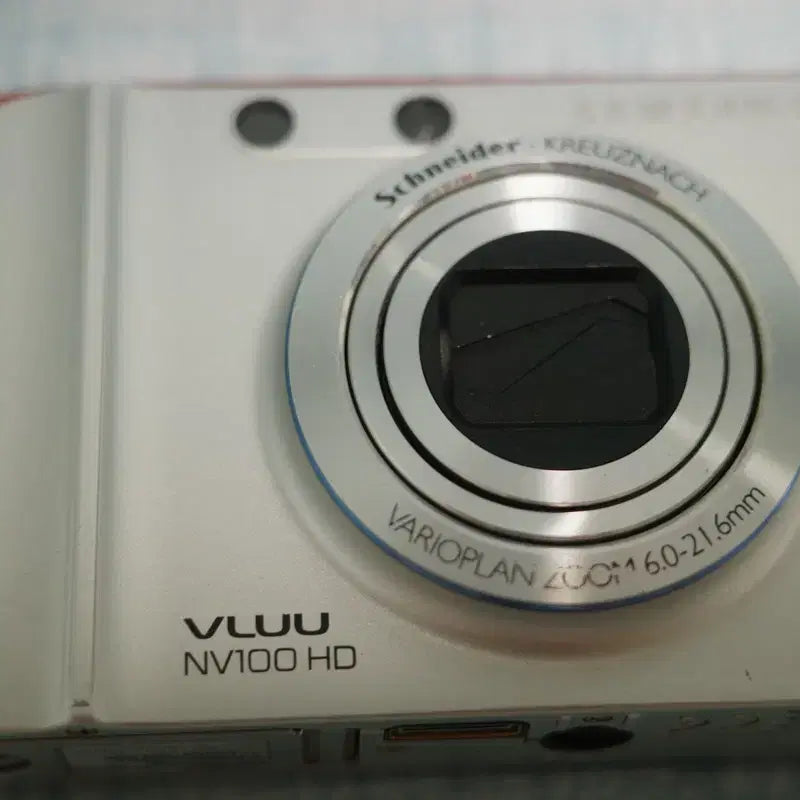 [BUNJANG] Samsung Blue NV100 HD Vintage Digital Camera - Red/Silver / 삼성 블루 NV100 HD 빈티지 디카 레드 실버