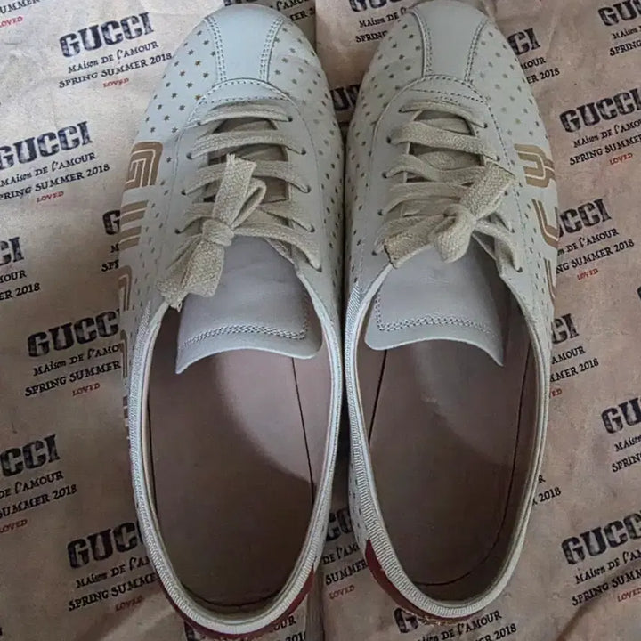 [BUNJANG] Gucci Star Punching Sneakers Beige / 구찌 스타 펀칭 스니커즈 베이지