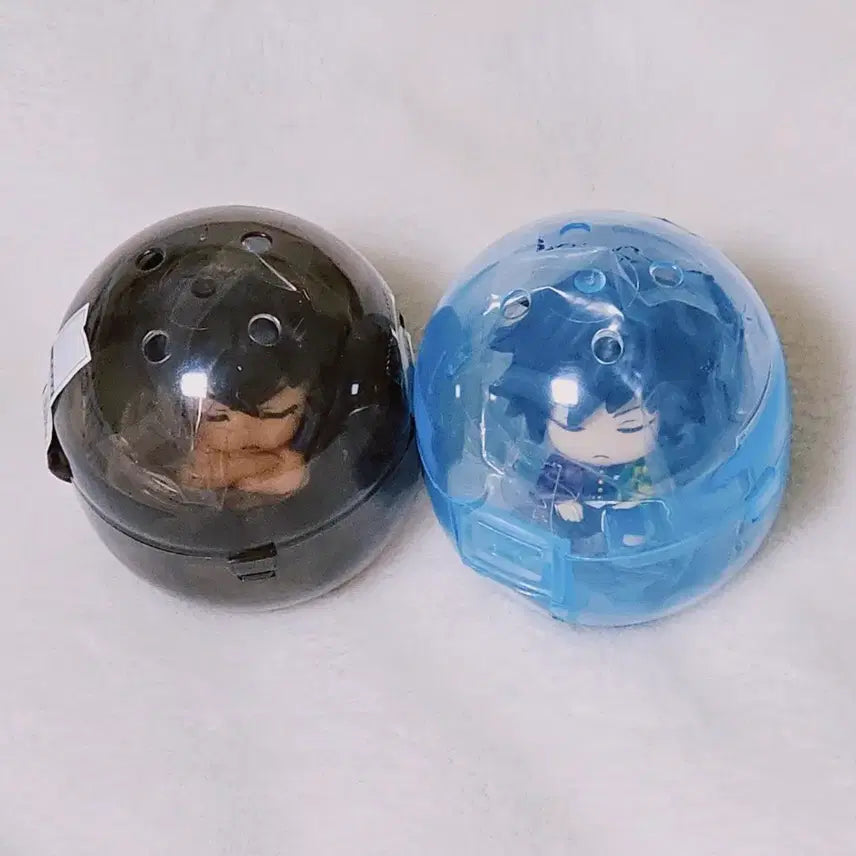 [BUNJANG] Demon Slayer Shoulder Hugger Gacha Figures - Inosuke &amp; Giyu / 귀멸의 칼날 어깨쿵 이노스케, 기유 가챠 피규어