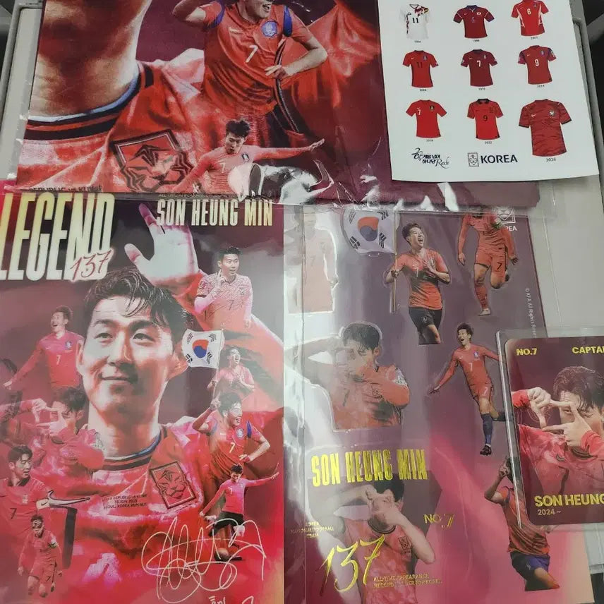 [BUNJANG] Son Heung-min National Team Authentic Replica Jersey (Size M) &amp; 137 Merch Bundle / 손흥민 국대 정품 유니폼 &amp; 137 굿즈 일괄 판매 먼저 오면 18