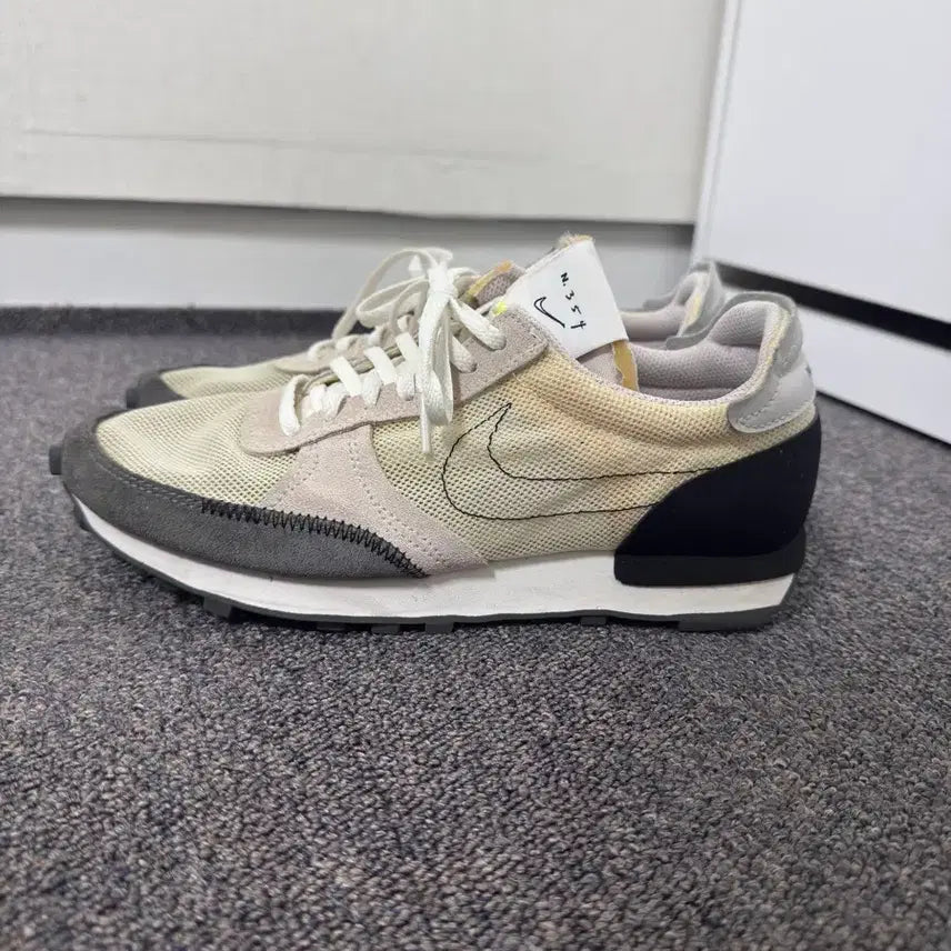 [BUNJANG] Nike Daybreak N.354 Ivory / 나이키 데이브레이크 N.354 아이보리 250