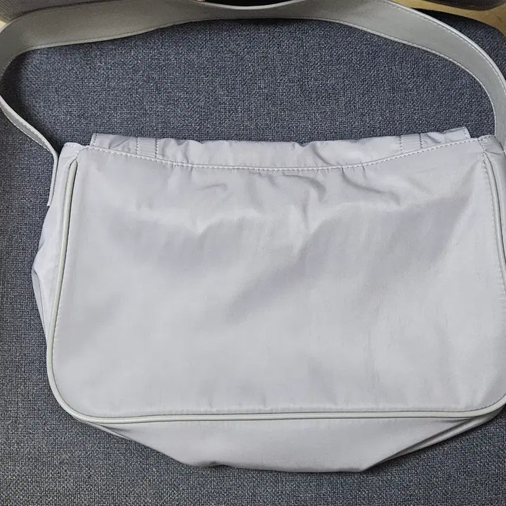 [BUNJANG] Matinkim Buckle Bag Light Grey / 마뗑킴 버클백 라이트 그레이