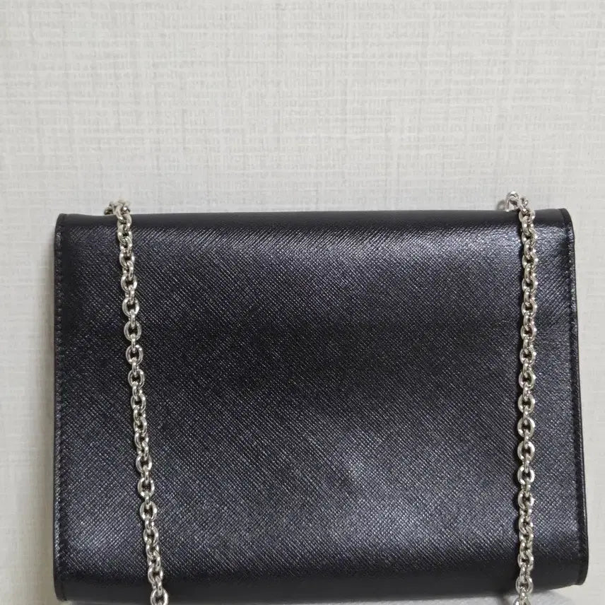 [SOLD OUT] 페라가모 바라 리본 지니백 은장