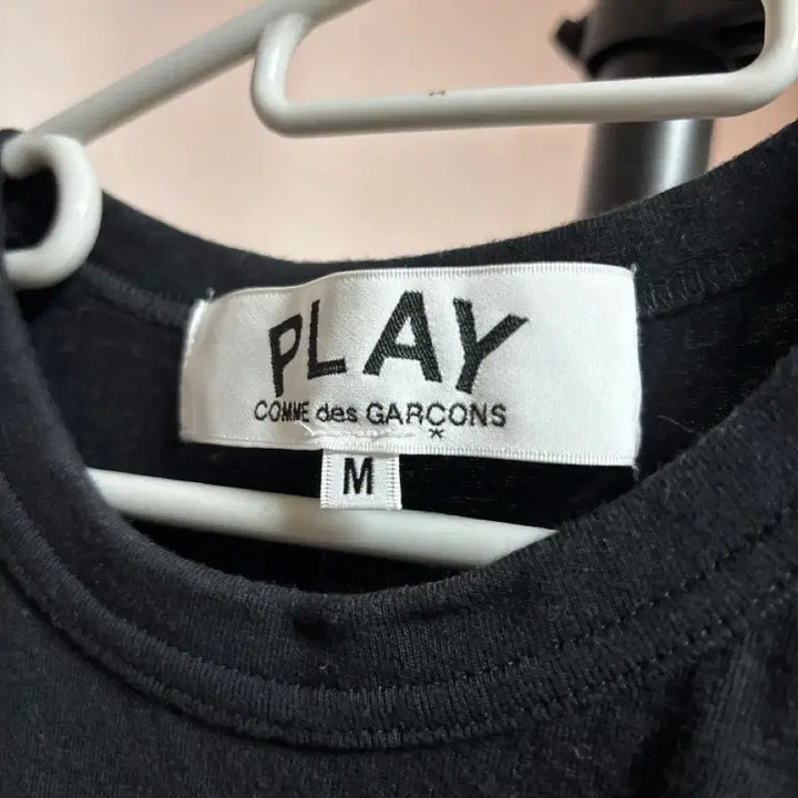 [BUNJANG] Comme des Garçons Play Black T-Shirt with Heart Logo / 꼼데가르송 플레이 와펜 반팔티 블랙