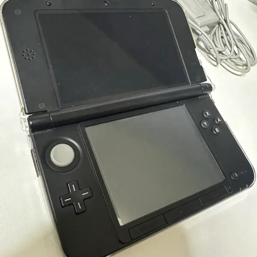 [BUNJANG] Nintendo 3DS XL Silver Bundle with 7 Games including Pokémon Omega Ruby / 닌텐도 3DS XL 실버 게임 7개 포켓몬 포함