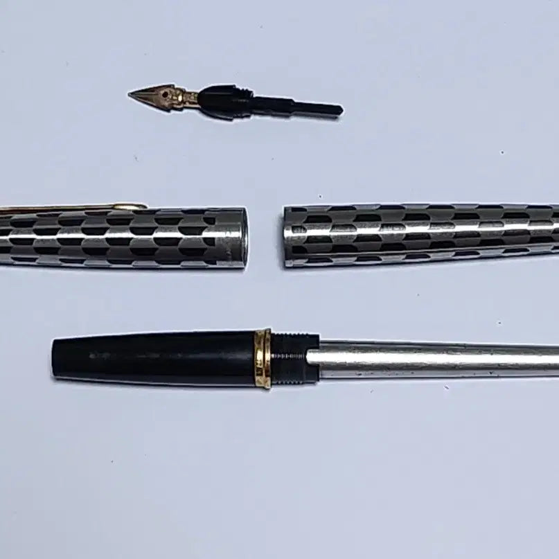 [BUNJANG] Parker 45 Harlequin 80 Black Shield Fountain Pen (1979-1983) - 14K Nib / 모델인 파카 45 할리퀸 80