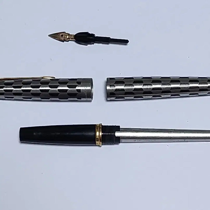 [BUNJANG] Parker 45 Harlequin 80 Black Shield Fountain Pen (1979-1983) - 14K Nib / 모델인 파카 45 할리퀸 80