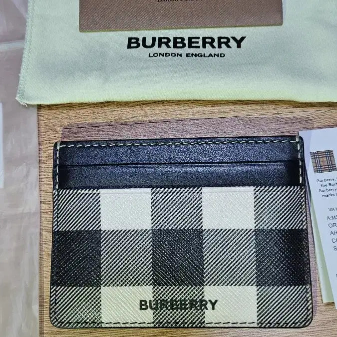 [BUNJANG] Burberry Check Card Holder (Brown) / 상태 좋은!! 버버리 체크 카드지갑(브라운)