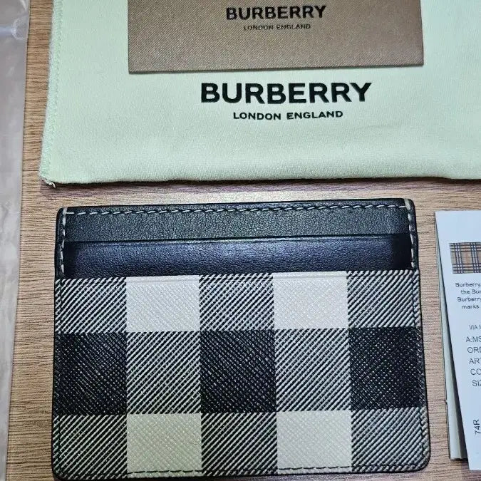 [BUNJANG] Burberry Check Card Holder (Brown) / 상태 좋은!! 버버리 체크 카드지갑(브라운)