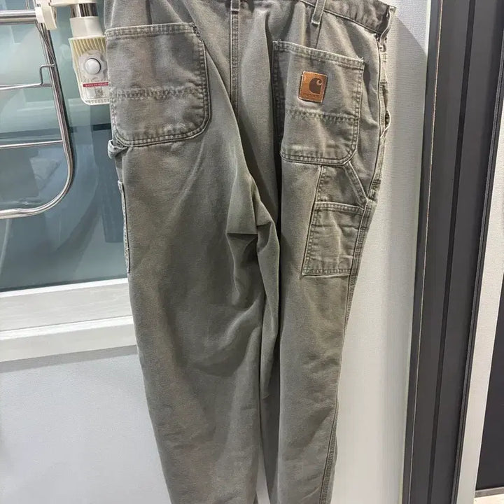 [SOLD OUT] 칼하트 더블니 38 32 판매합니다.