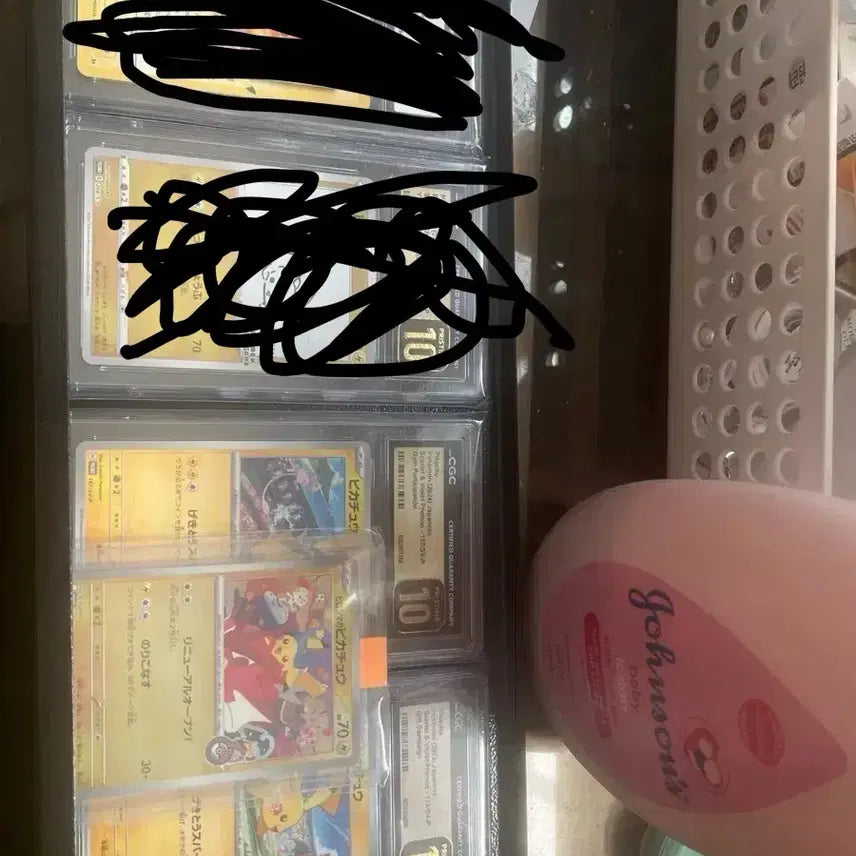 [BUNJANG] Pokemon Card Pikachu (with Sleeve) &amp; Shiny Pikachu / 포켓몬카드 피카츄등카 밑 싱카 팝니다
