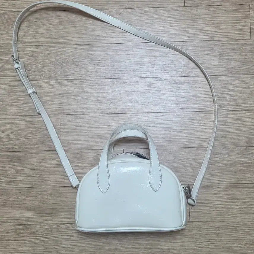 [BUNJANG] Nunu Tote Bag Crossbody Ivory / 뉴뉴 토트백 크로스백 아이보리