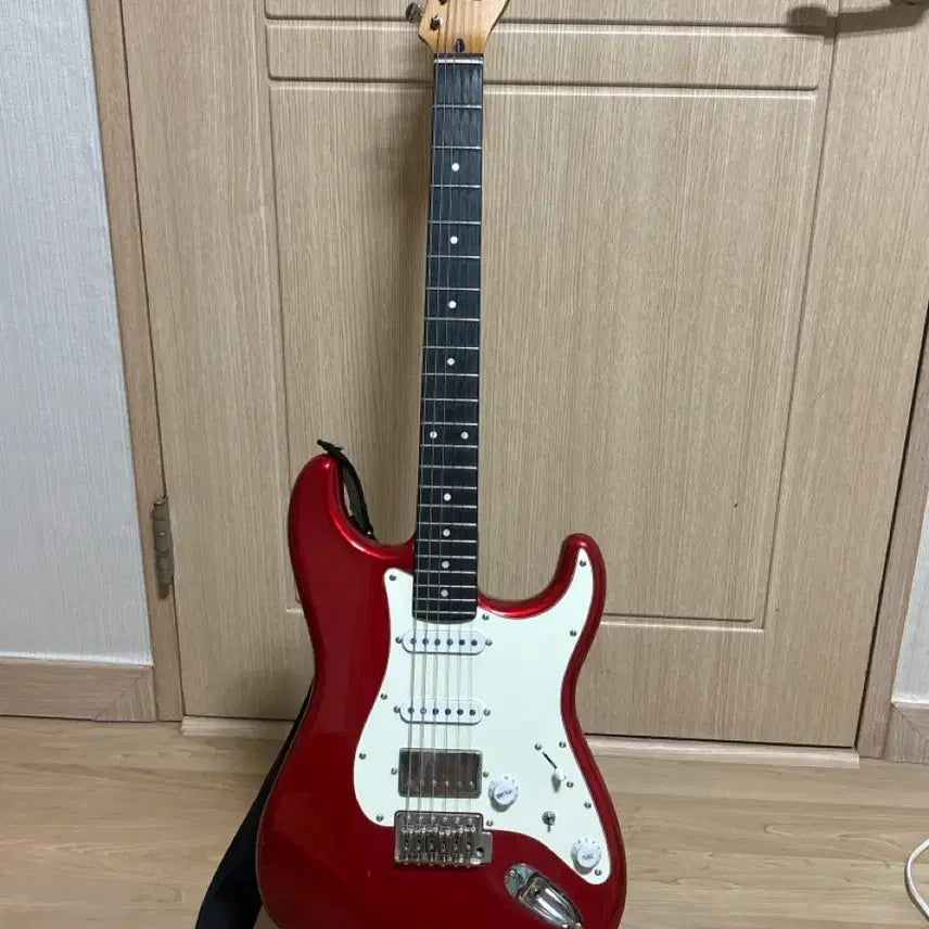 [BUNJANG] Gilmore Stratocaster Electric Guitar (Red) / 일렉기타 정가 50 급처 가격 내림(마지막 가격 인하)