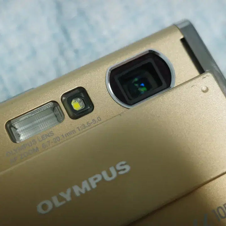 [BUNJANG] Olympus Mju 1050 SW Waterproof Digital Camera - Gold / 올림푸스 뮤 1050 SW 방수 디카 골드