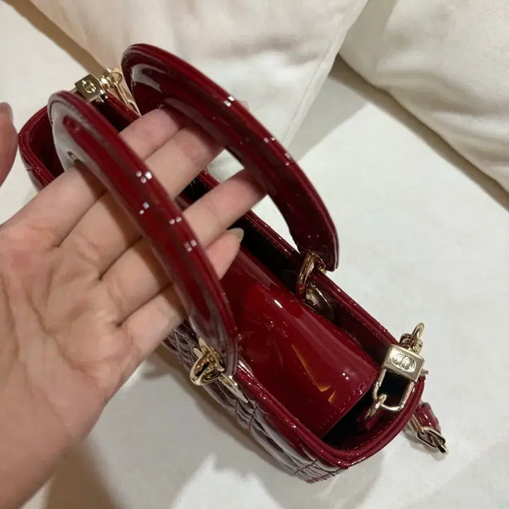 [BUNJANG] Dior Lady Dior Small Patent Leather Bag - Cherry Red / 디올 레이디백 스몰 페이던트 레드