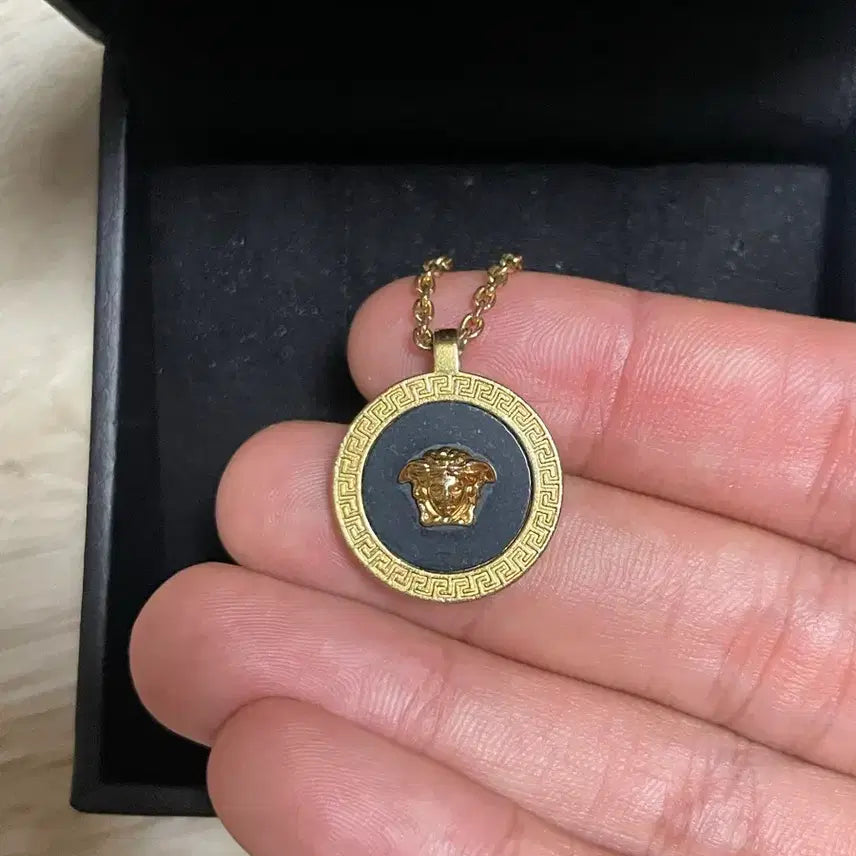 [BUNJANG] Versace Medusa Necklace / [OS] 베르사체 메두사 목걸이