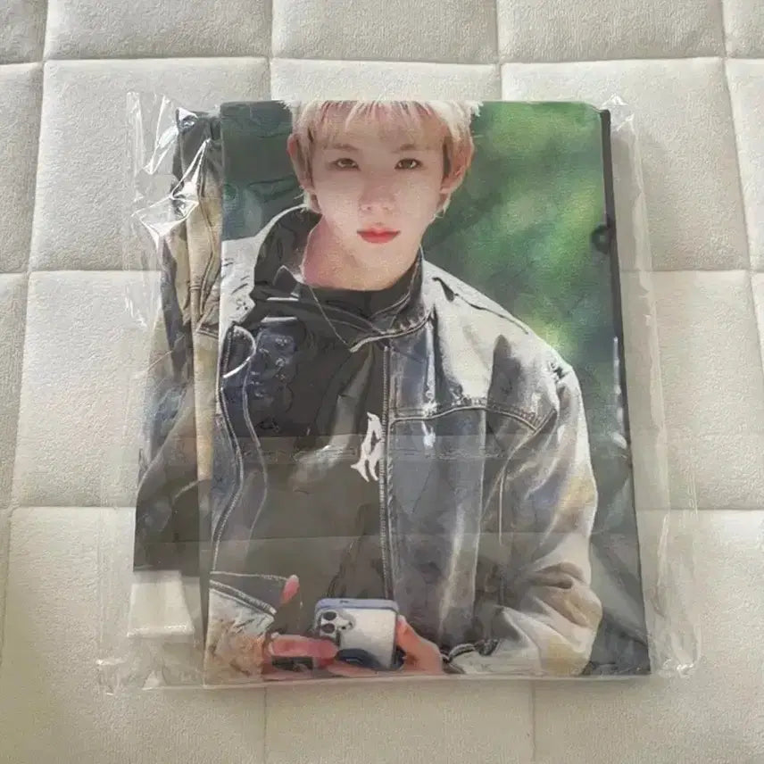 [BUNJANG] RIIZE Shotaro Fabric Poster Blanket / 급처)라이즈 쇼타로 슬로건 패브릭 포스터 담요
