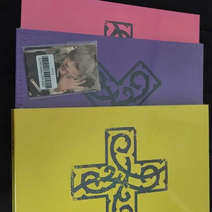 [SOLD OUT] 투바투 쇼케이스 위버스 일반반 특전포카5종+가시덤불 미개봉 앨범3종 양도