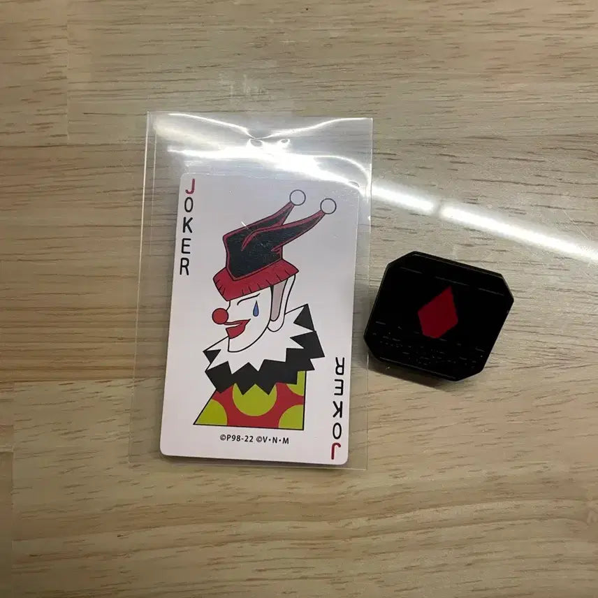 [BUNJANG] Hunter x Hunter Hisoka Joker Card Badge / 헌터헌터 히소카 조커 카드 뱃지