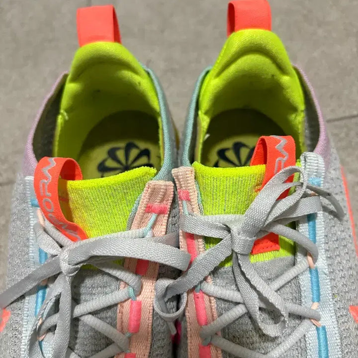 [BUNJANG] Nike Air Max 270 Grey Pink Blue / 나이키 에어맥스 270 그레이 핑크 블루