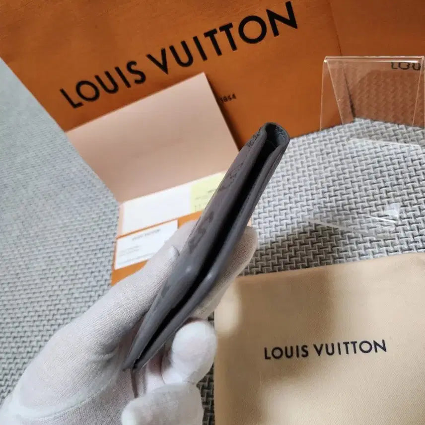 [BUNJANG] Louis Vuitton Multiple Wallet Anthracite Calfskin / 루이비통 멀티플 월릿