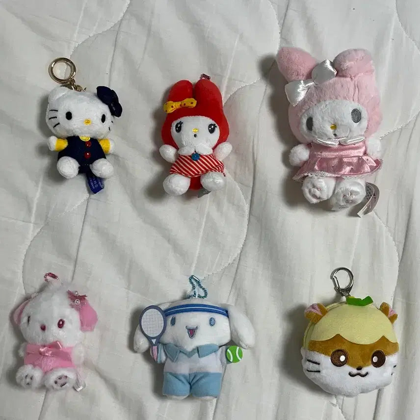 [BUNJANG] Sanrio Character Plush Charm Keychain Set / 키티 마이멜로디 포차코 쿠리링 인형 키링